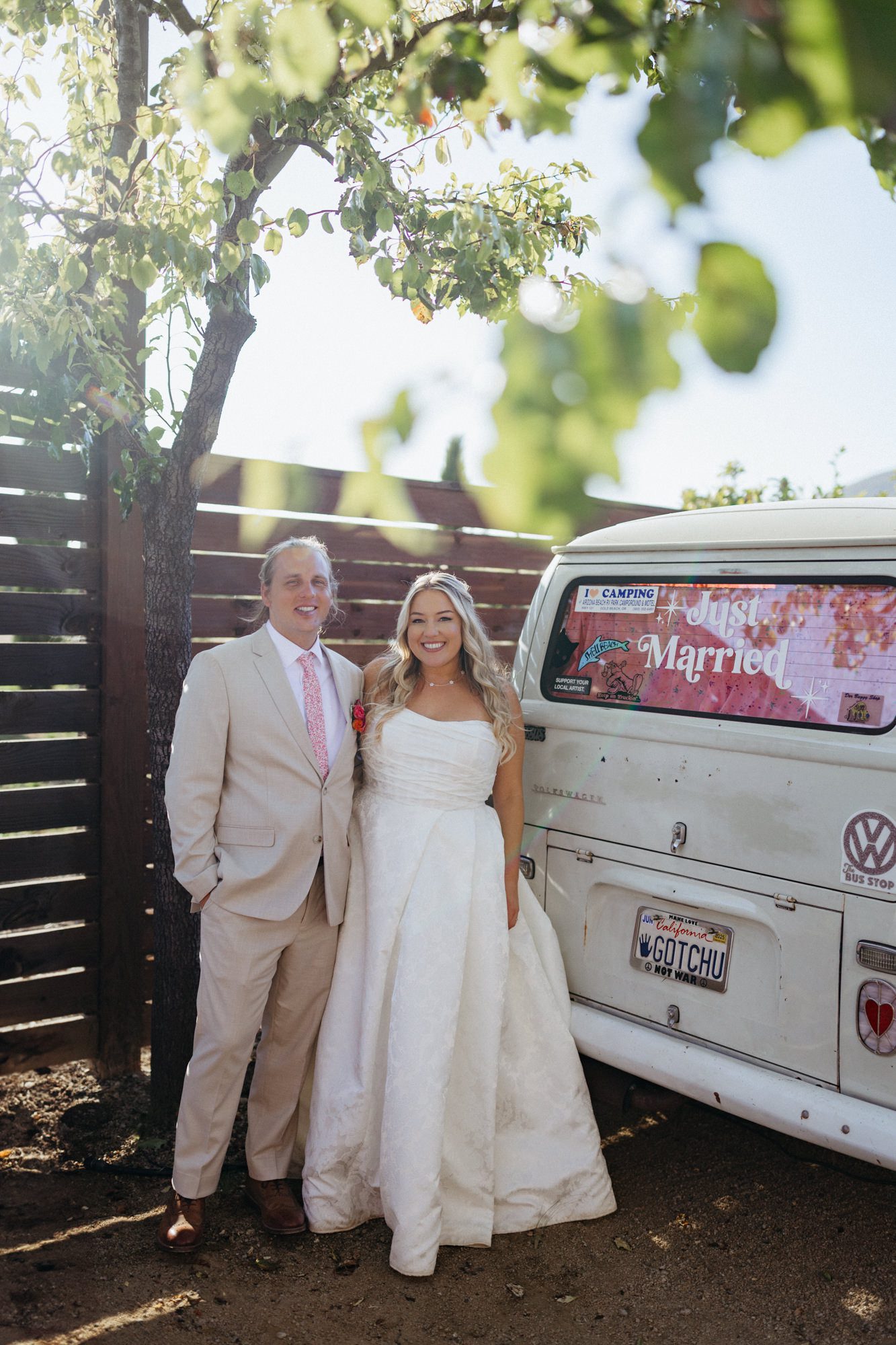 Retro Dana Powers Wedding, Funky Vibes, Barn Wedding, Dana Powers House Wedding
